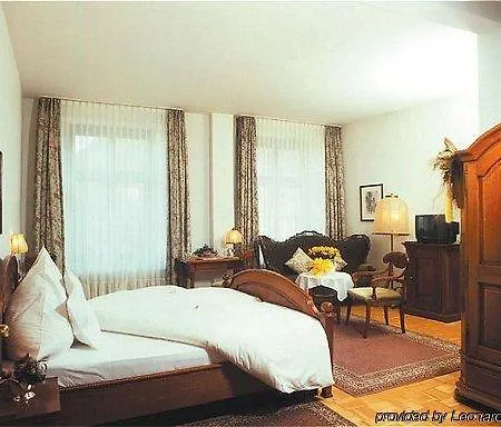 贝比酒店 克桑滕